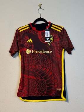 Adidas Seattle Sounders FC 2023/24 Bruce Lee Away Jersey Women's Size S NWT